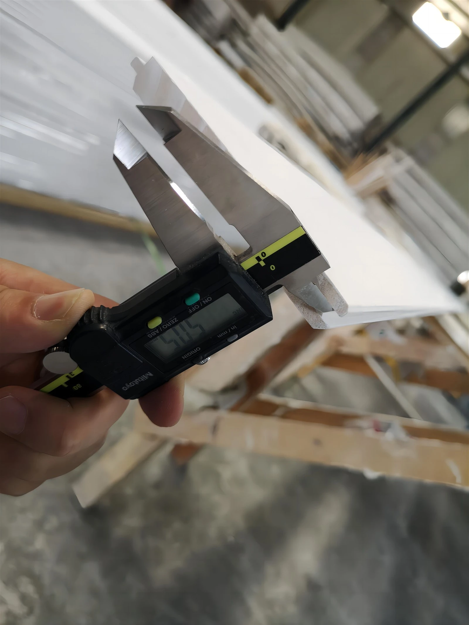 PRE-PRIMED TG SHIPLAP PRE-PRIMED TG SHIPLAP