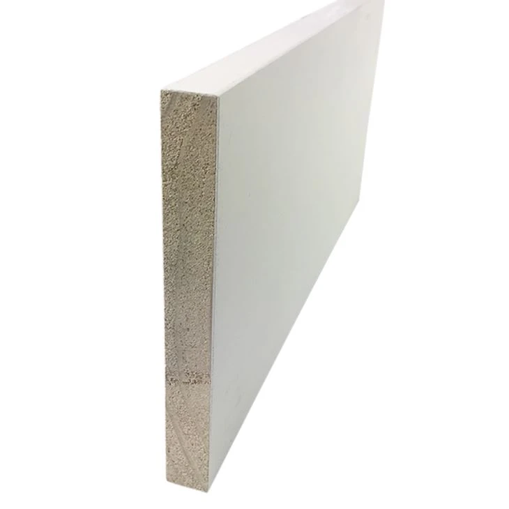 Hvid primet trim bord